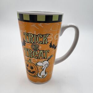 Snoopy Peanuts Halloween Trick or Treat Orange 16oz Tall Ceramic Coffee‎ Mug